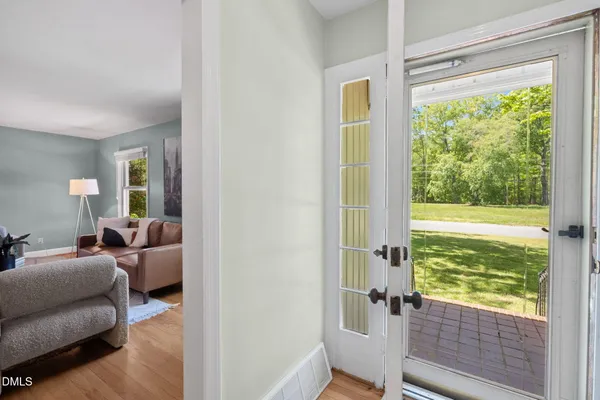 $890,000 | 68 Oakwood Drive, Chapel Hill, NC 27517