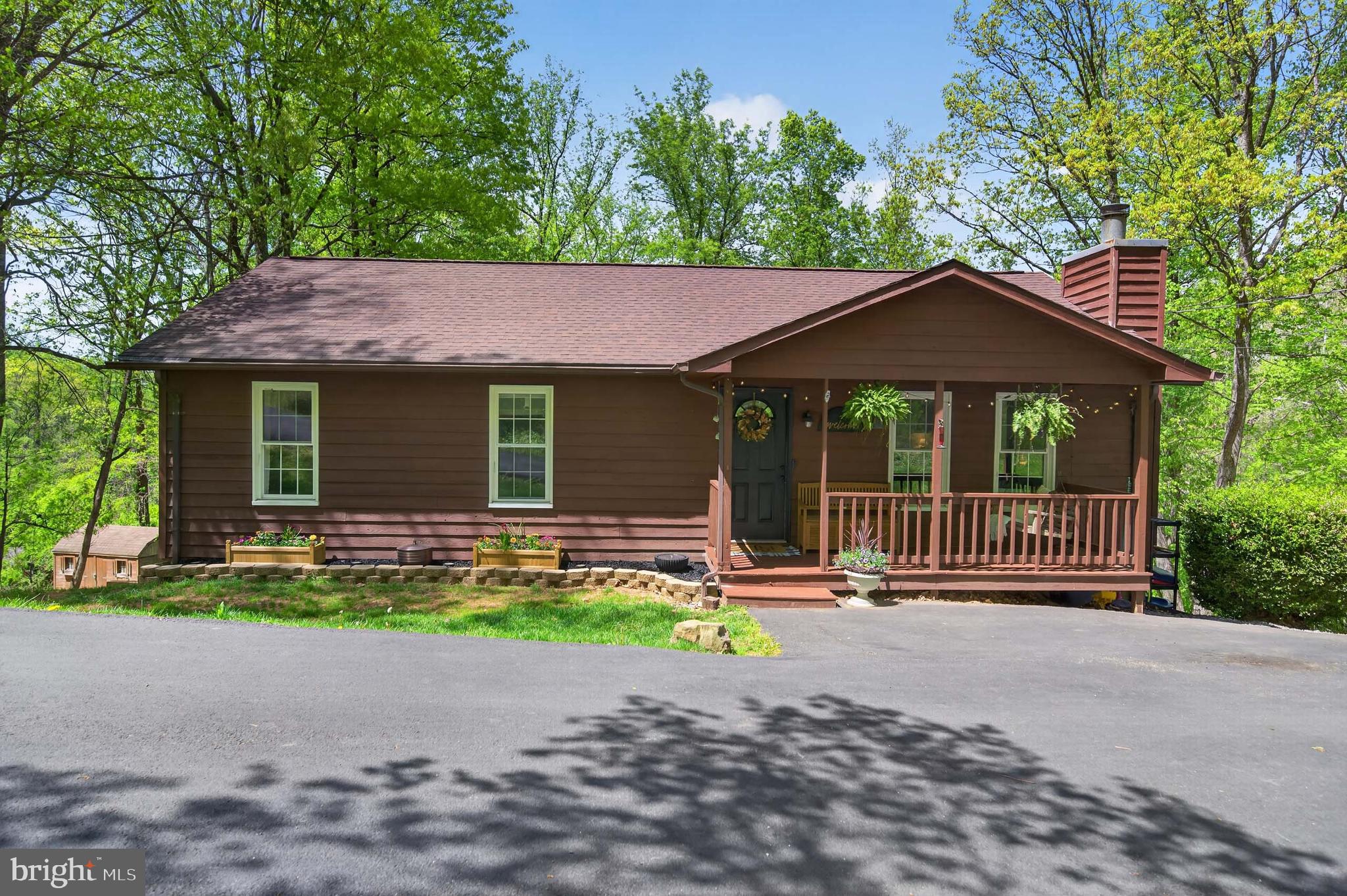 417 Bluebird Way Front Royal, VA 22630 - Photo 5 of 59