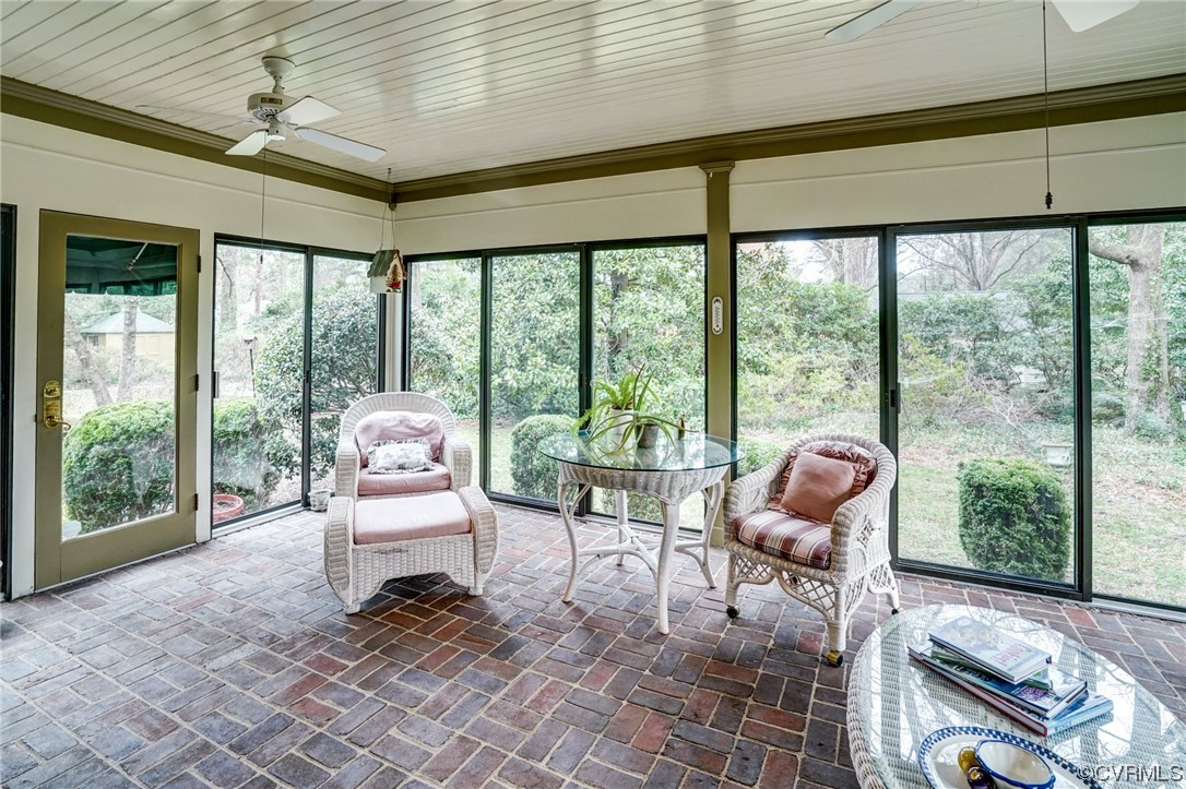 8854 River Road Henrico, VA 23229 - Photo 26 of 49 Florida room