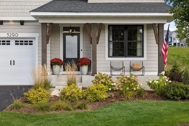 $998,000 | 5290 Rolling Hills Parkway, Victoria, MN 55318