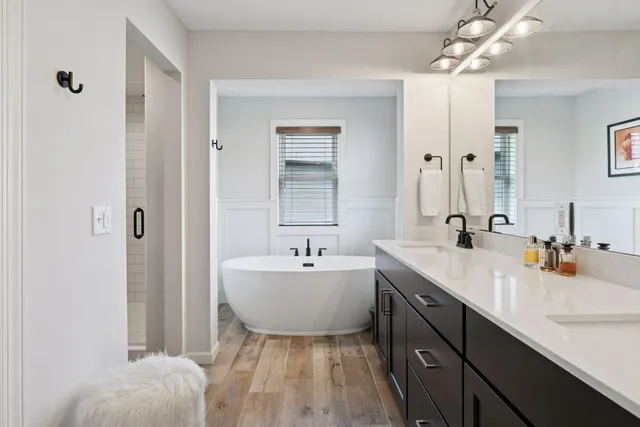 $998,000 | 5290 Rolling Hills Parkway, Victoria, MN 55318