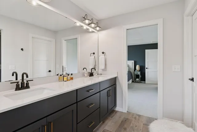 $998,000 | 5290 Rolling Hills Parkway, Victoria, MN 55318