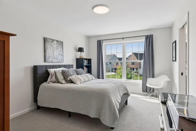 $998,000 | 5290 Rolling Hills Parkway, Victoria, MN 55318