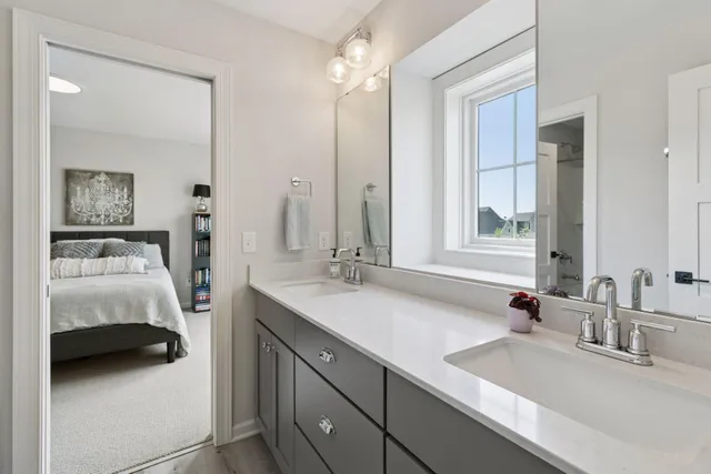 $998,000 | 5290 Rolling Hills Parkway, Victoria, MN 55318