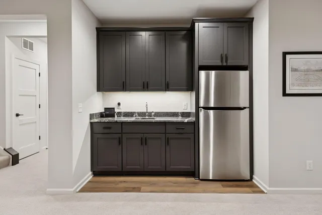 $998,000 | 5290 Rolling Hills Parkway, Victoria, MN 55318