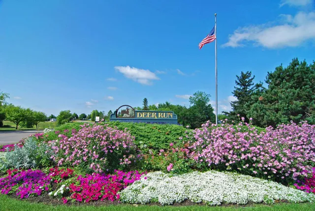 $998,000 | 5290 Rolling Hills Parkway, Victoria, MN 55318