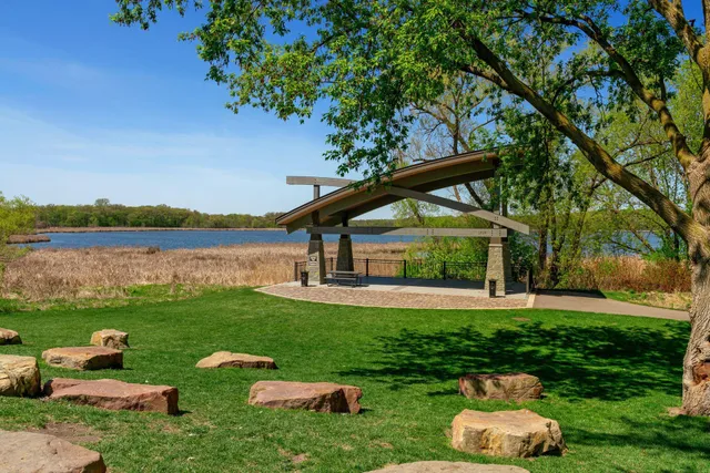 $998,000 | 5290 Rolling Hills Parkway, Victoria, MN 55318