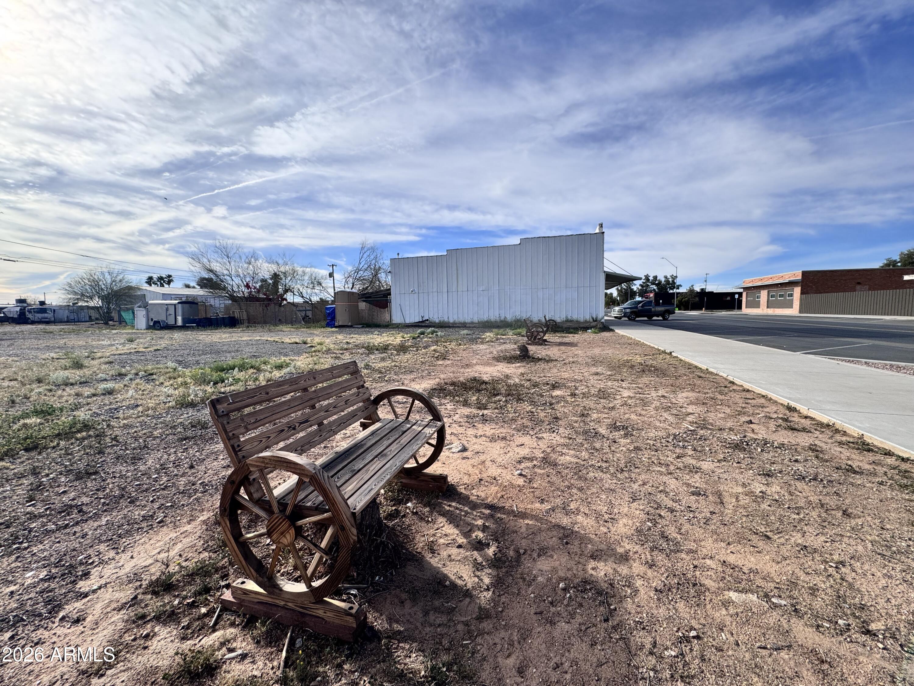 321 South Main Street, Unit 2 Coolidge, AZ 85128 - Photo 4 of 15 a view of a backyard with wooden fence