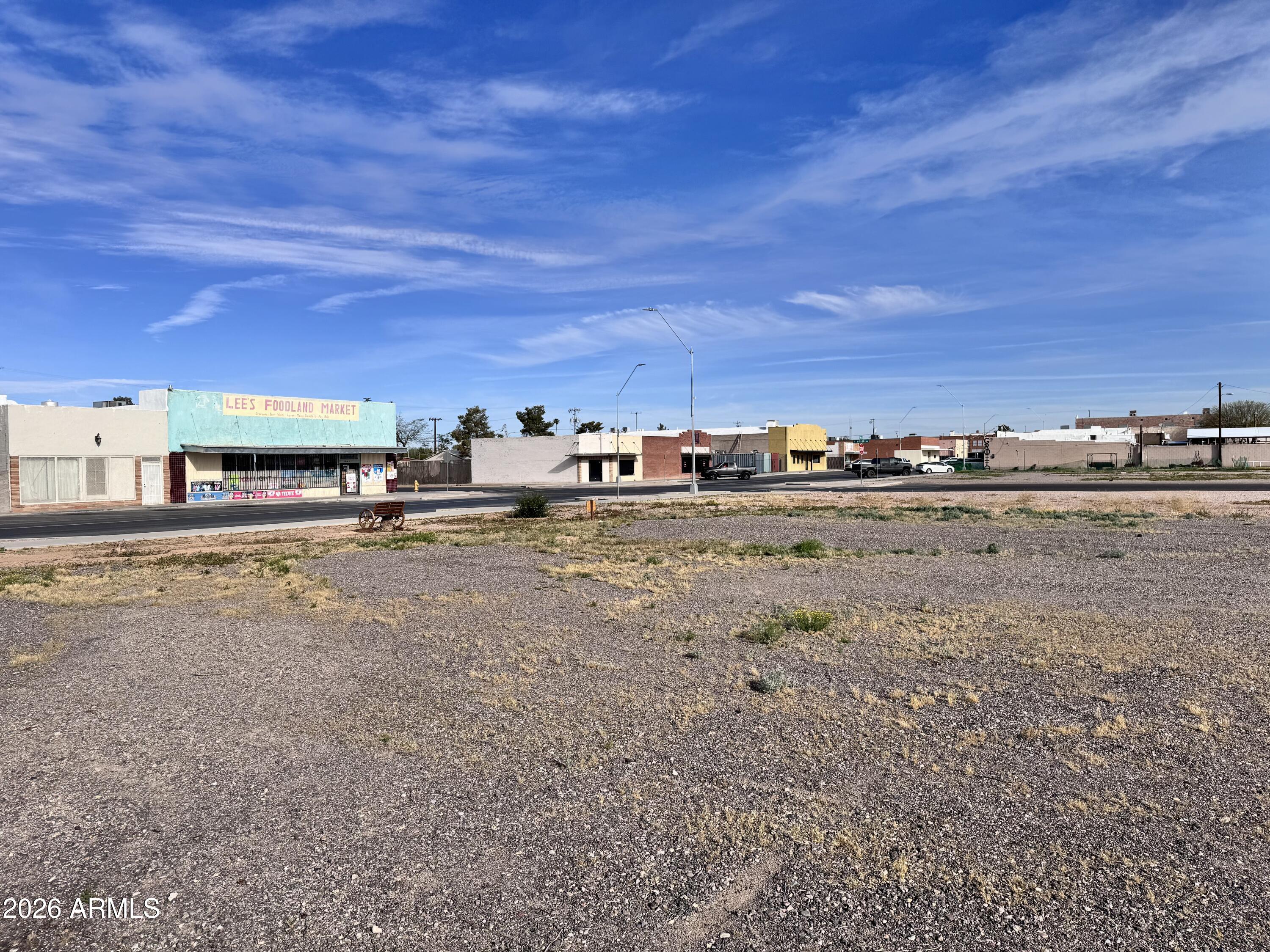 321 South Main Street, Unit 2 Coolidge, AZ 85128 - Photo 8 of 15 a view of a big yard