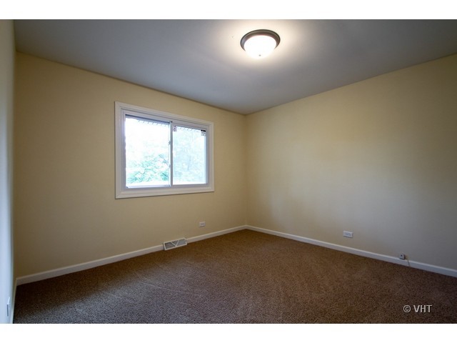 160 Roberts Road, Unit 160 Bolingbrook, IL 60440 - Photo 8 of 10