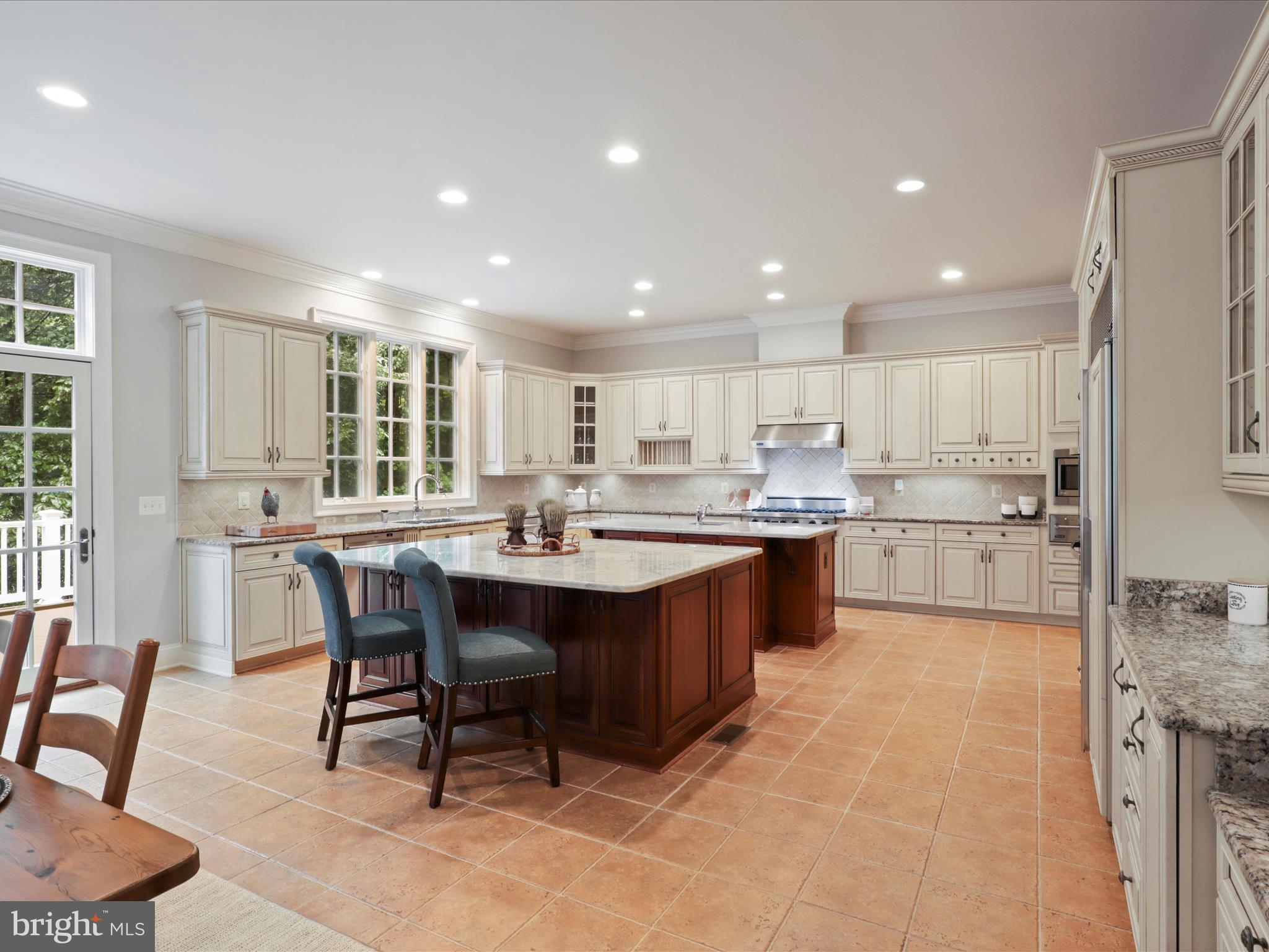 12794 Yates Ford Road Clifton, VA 20124 - Photo 26 of 127 Gourmet Kitchen