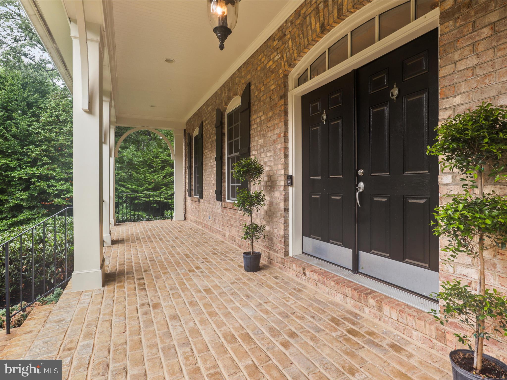 Inviting Entry Way