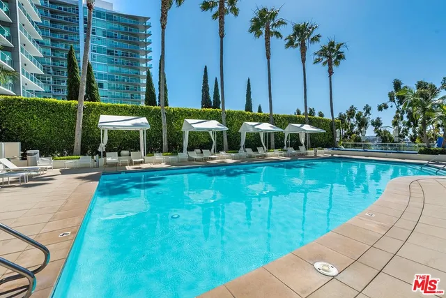 $7,250 | 13700 Marina Pointe Drive, Unit 1604, Marina del Rey, CA 90292