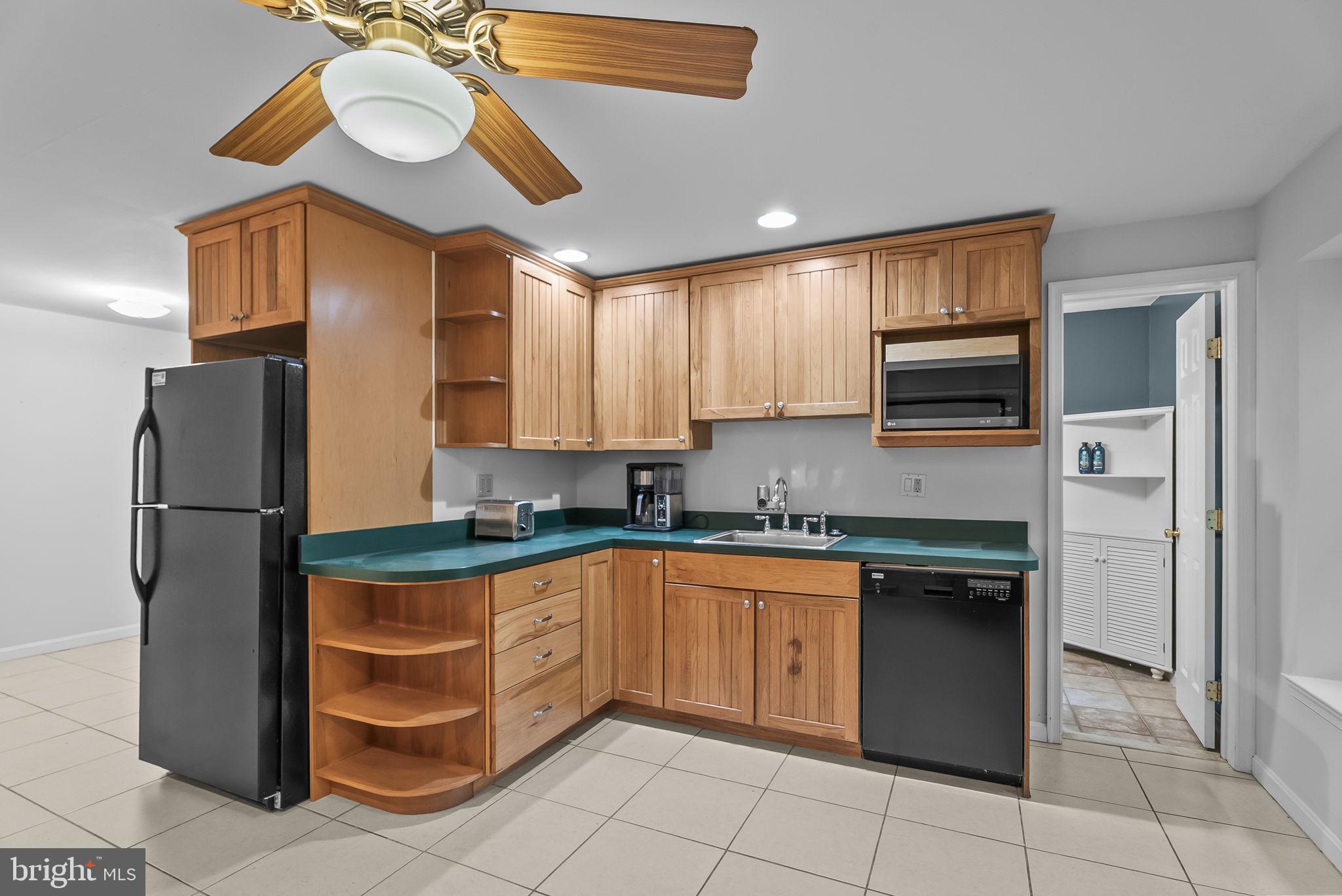 2015 Rosedale Lane Huntingtown, MD 20639 - Photo 41 of 63 basement kitchenette