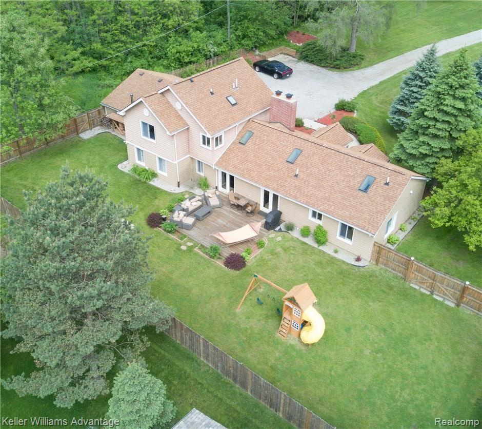 32475 West 11 Mile Road Farmington, MI 48336 - Photo 28 of 30 DJI_0076.jpg