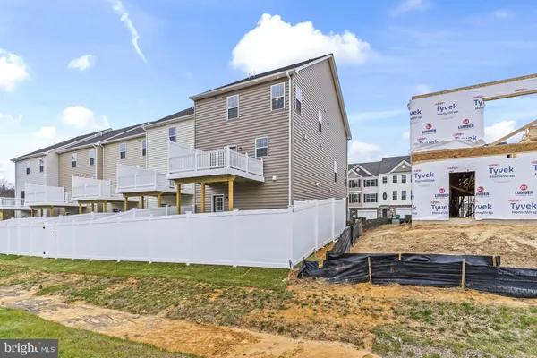 a front view of house with yard