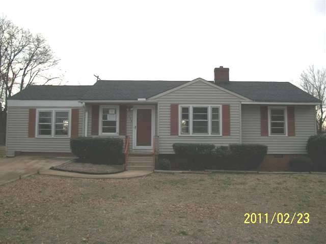 113 Farmington Road Greenville, SC 29605 - Photo 1 of 7
