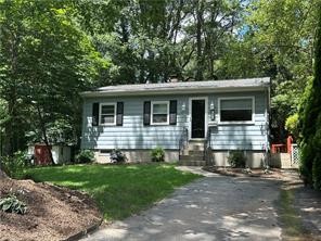 47 Williams Street Lincoln, RI 02865 - Photo 2 of 27