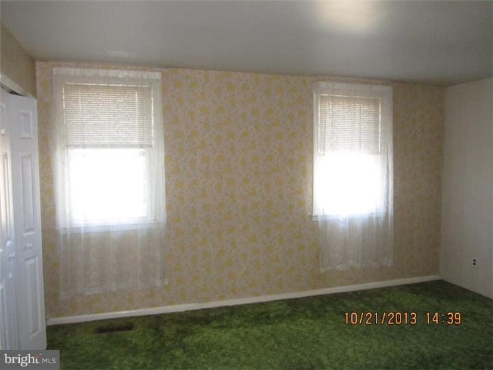2838 Woodbridge Road Philadelphia, PA 19114 - Photo 6 of 10 Bedroom - Main