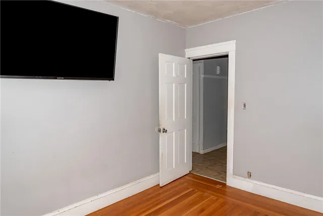 $550,000 | 260 Grosvenor Avenue, East Providence, RI 02914