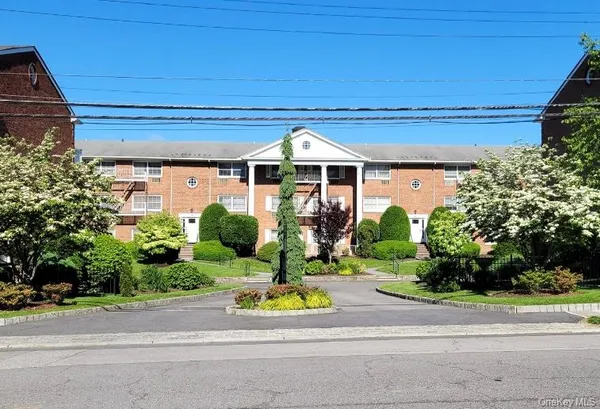 $3,200 | 31 Maple Avenue, Unit 2A, Hastings-on-Hudson, NY 10706
