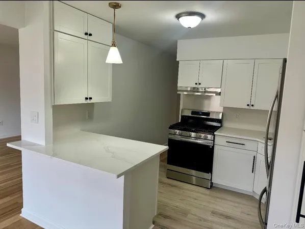 $3,200 | 31 Maple Avenue, Unit 2A, Hastings-on-Hudson, NY 10706