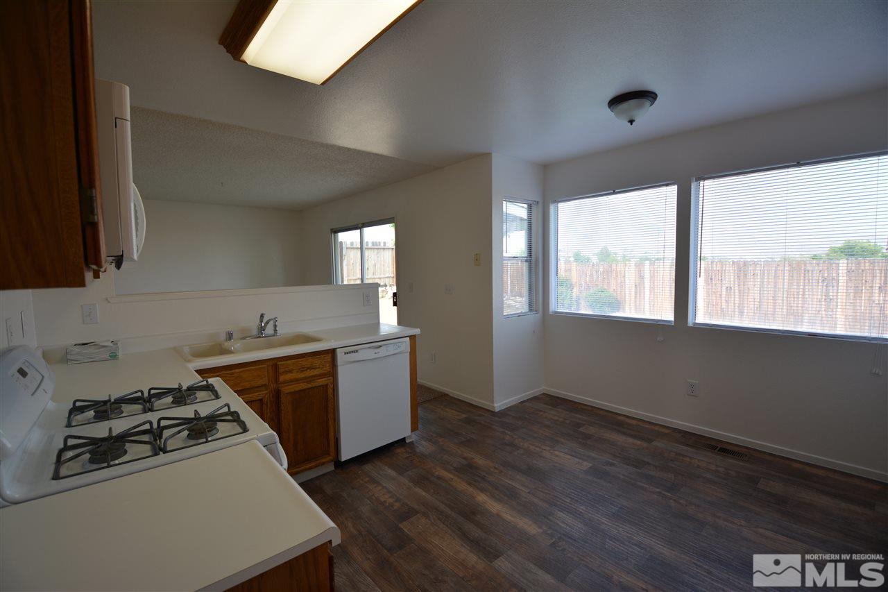 8455 Corrigan Way Reno, NV 89506 - Photo 5 of 22 Photo 5