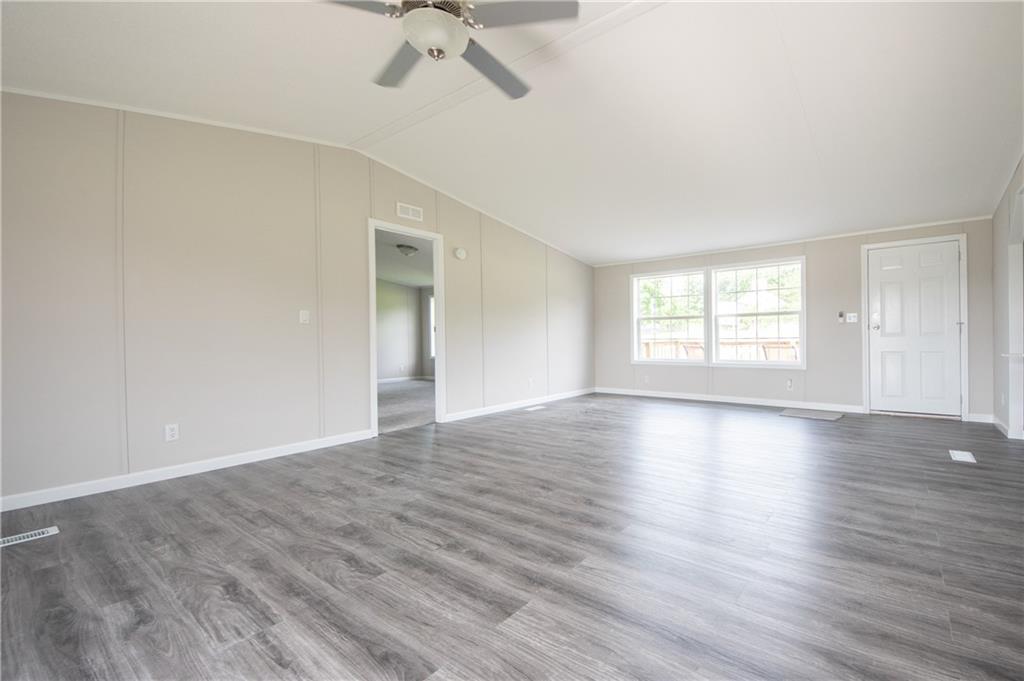 3918 North Bogardus Road Austin, IN 47102 - Photo 4 of 28 Gallery Image 4