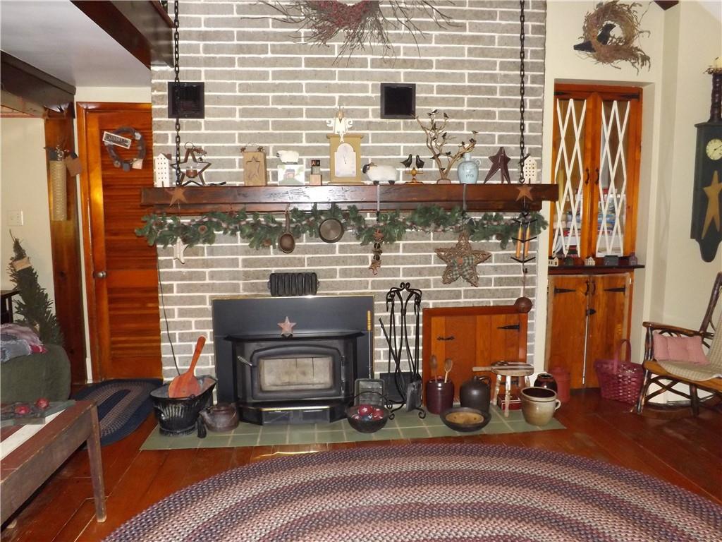 1641 Dime Road Vandergrift, PA 15690 - Photo 7 of 23