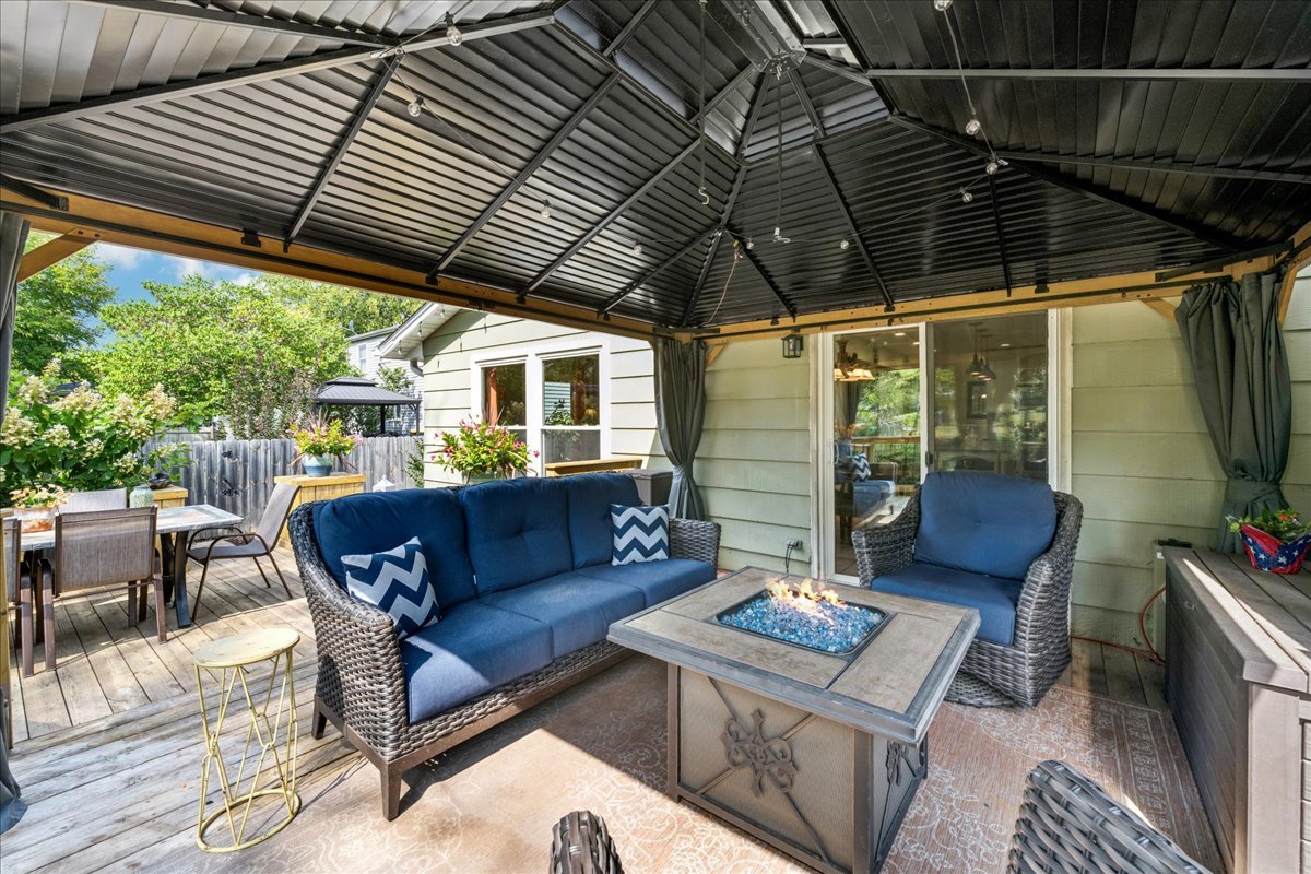 305 Pearl Street Cary, IL 60013 - Photo 21 of 25 a outdoor living space with furniture and garden view