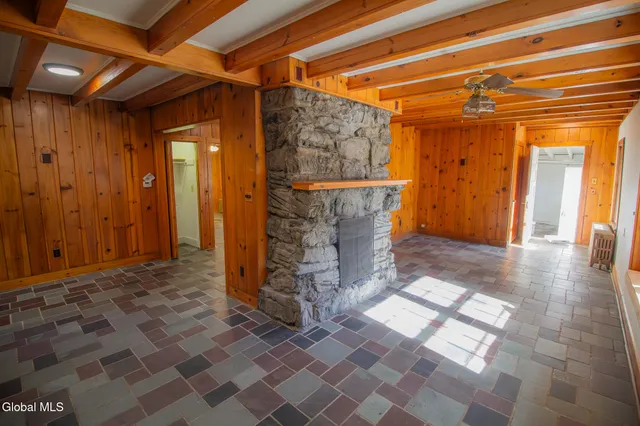 $2,450 | 183 Old Niskayuna Road, Colonie, NY 12110