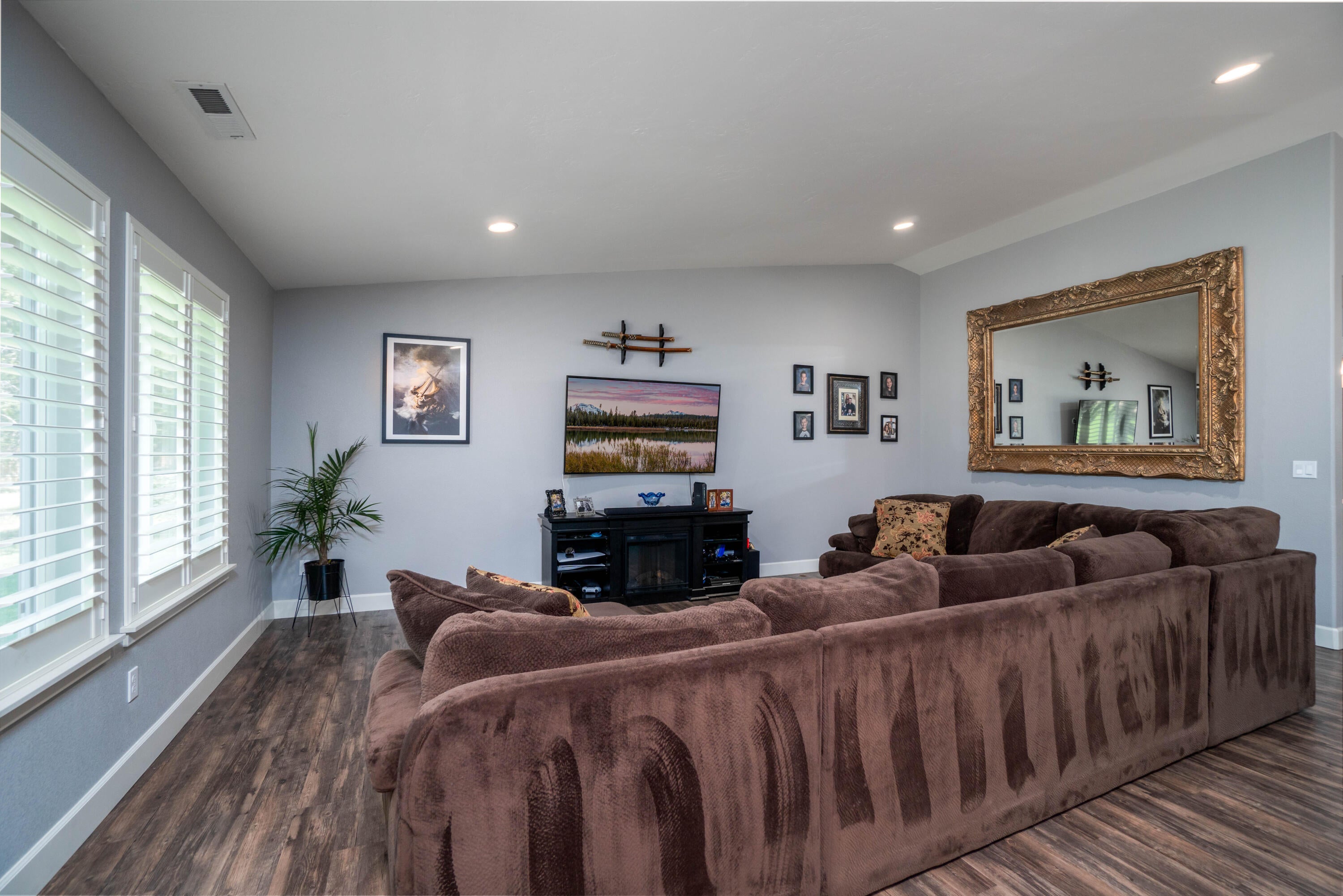 56067 Marsh Hawk Road Bend, OR 97707 - Photo 9 of 31 RileyVisuals-12