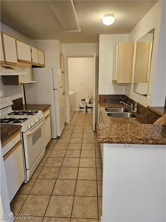 $1,650 | 2200 South Fort Apache Road, Unit 1083, Las Vegas, NV 89117