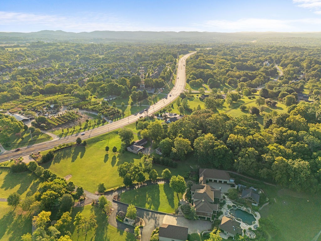 4115 Murfreesboro Road Franklin, TN 37067 - Photo 24 of 31 a view of a city