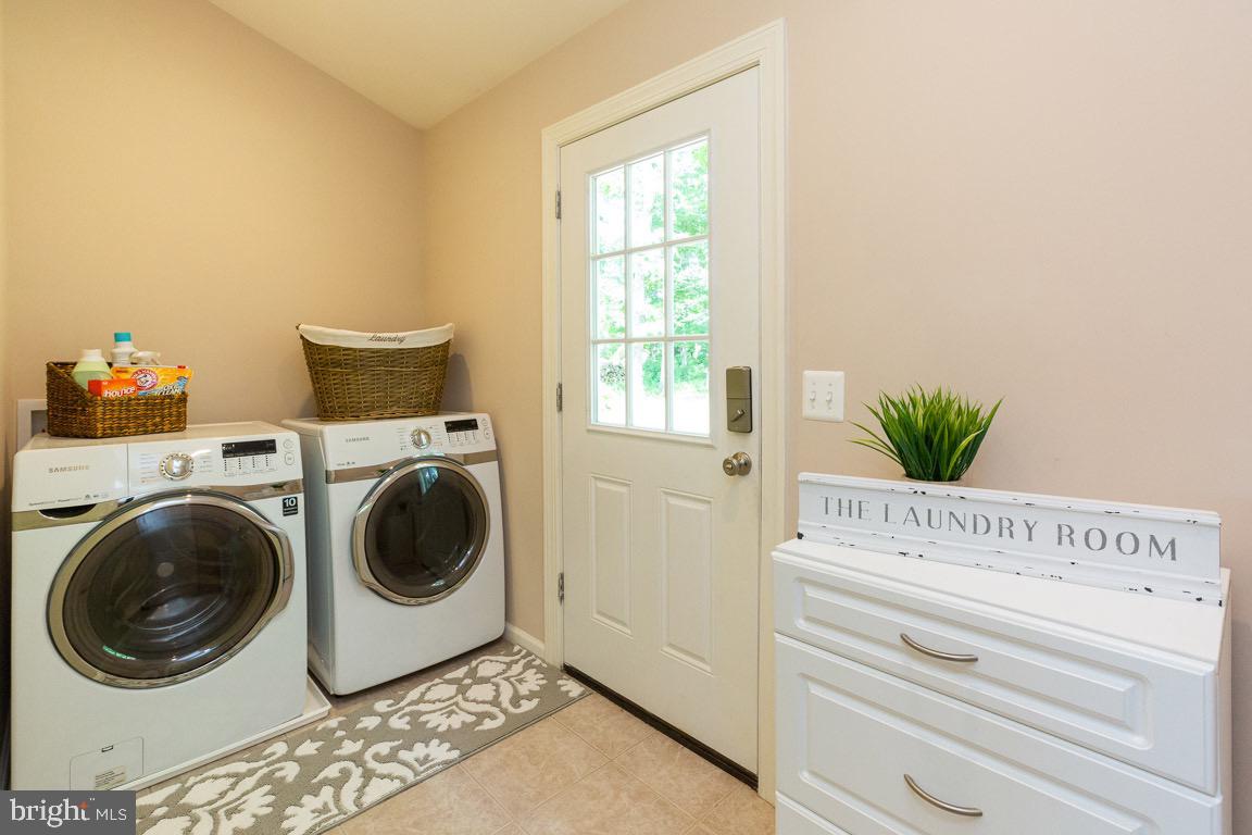 10983 Lees Mill Road Warrenton, VA 20186 - Photo 12 of 41 Gallery Image 12