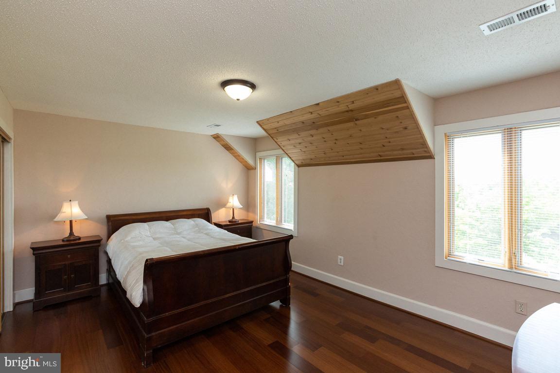 10983 Lees Mill Road Warrenton, VA 20186 - Photo 23 of 41 Gallery Image 23