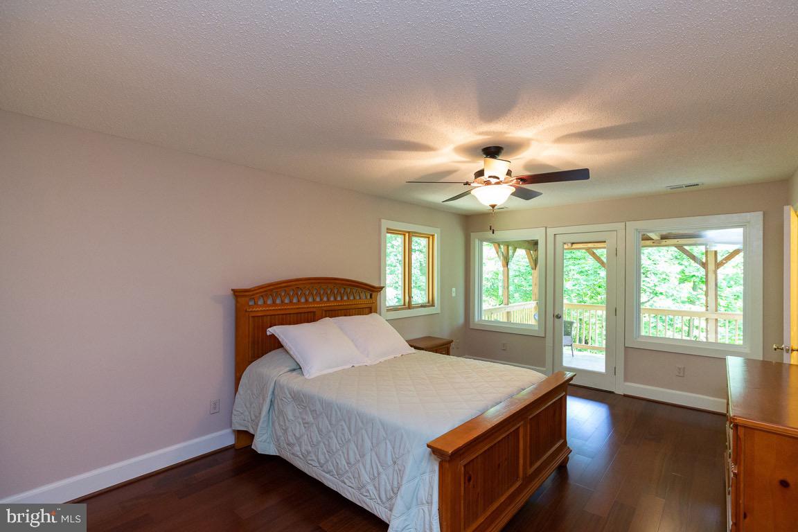 10983 Lees Mill Road Warrenton, VA 20186 - Photo 26 of 41 Gallery Image 26