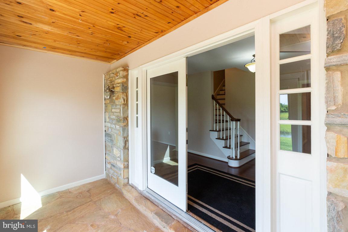 10983 Lees Mill Road Warrenton, VA 20186 - Photo 6 of 41 Gallery Image 6
