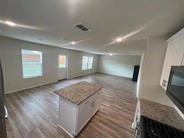 $369,000 | 1045 Knightly Lane, Haslet, TX 76052