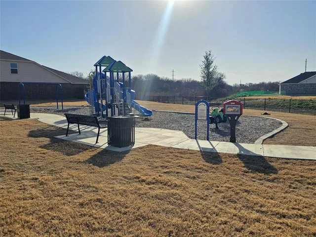 $369,000 | 1045 Knightly Lane, Haslet, TX 76052