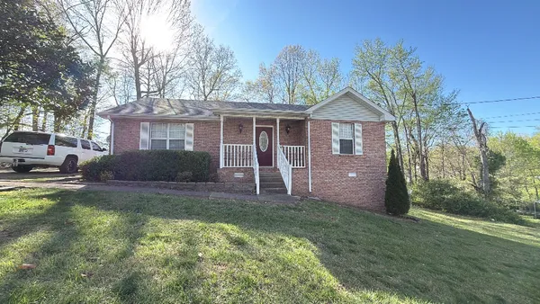 $320,000 | 208 Luther Court, Dickson, TN 37055