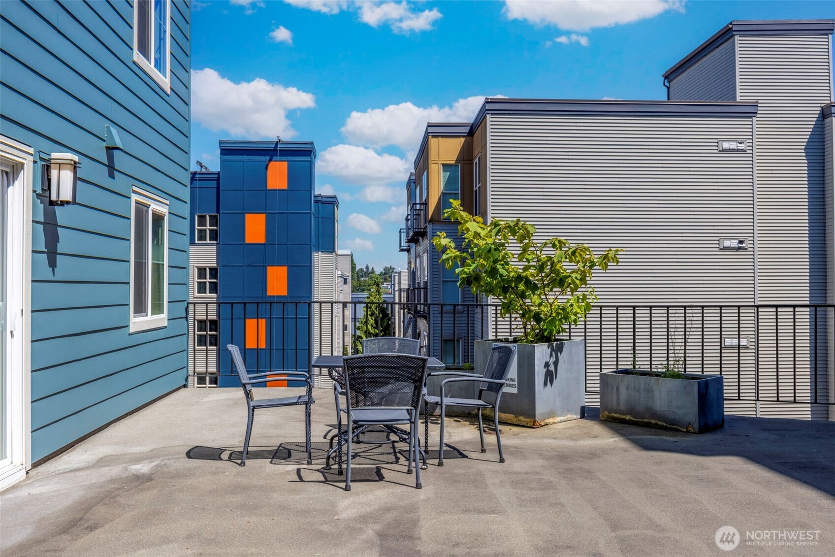 300 10th Avenue, Unit A310 Seattle, WA 98122 - Photo 16 of 18