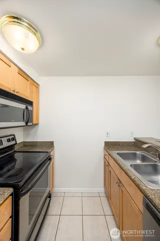 $250,000 | 300 10th Avenue, Unit A310, Seattle, WA 98122