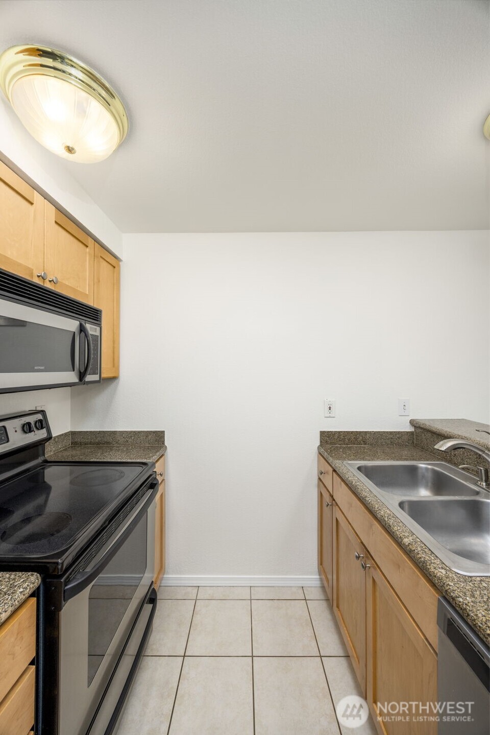 300 10th Avenue, Unit A310 Seattle, WA 98122 - Photo 8 of 18
