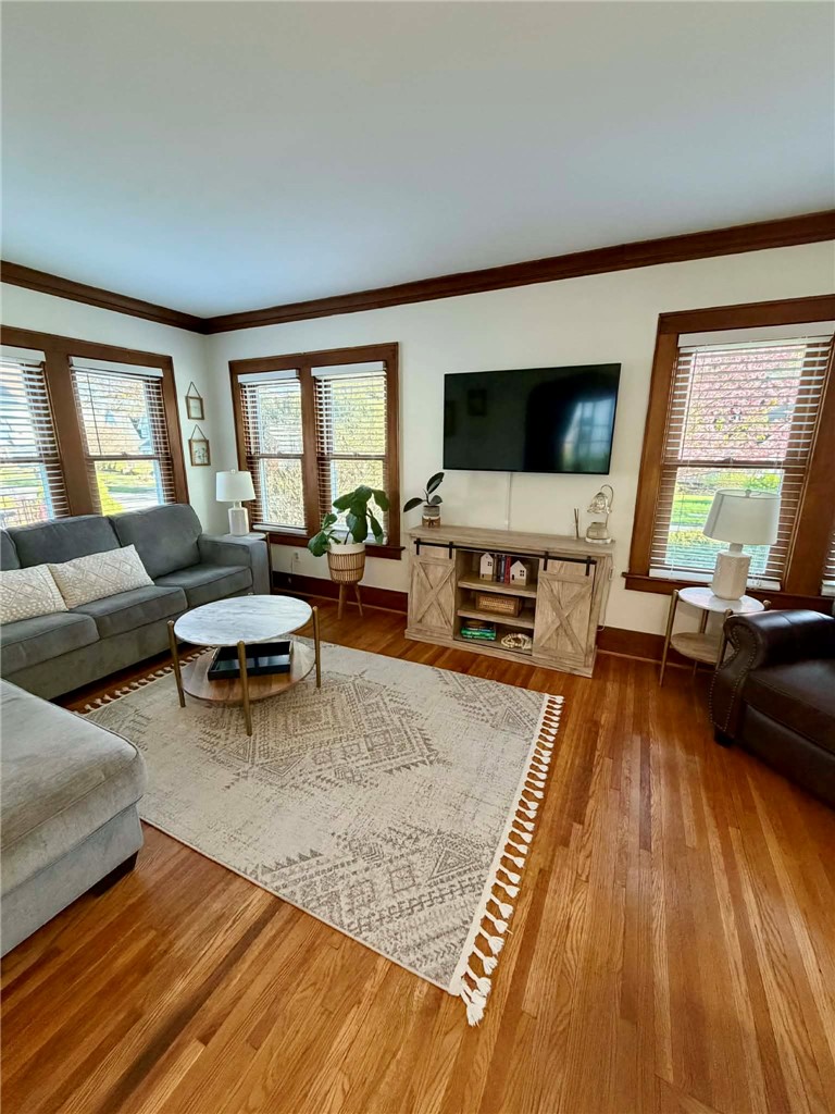 70 Dalkeith Road Rochester, NY 14609 - Photo 3 of 19