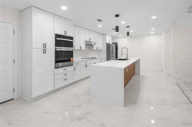 $600,000 | 2524 Blue Lake Court, Apopka, FL 32703