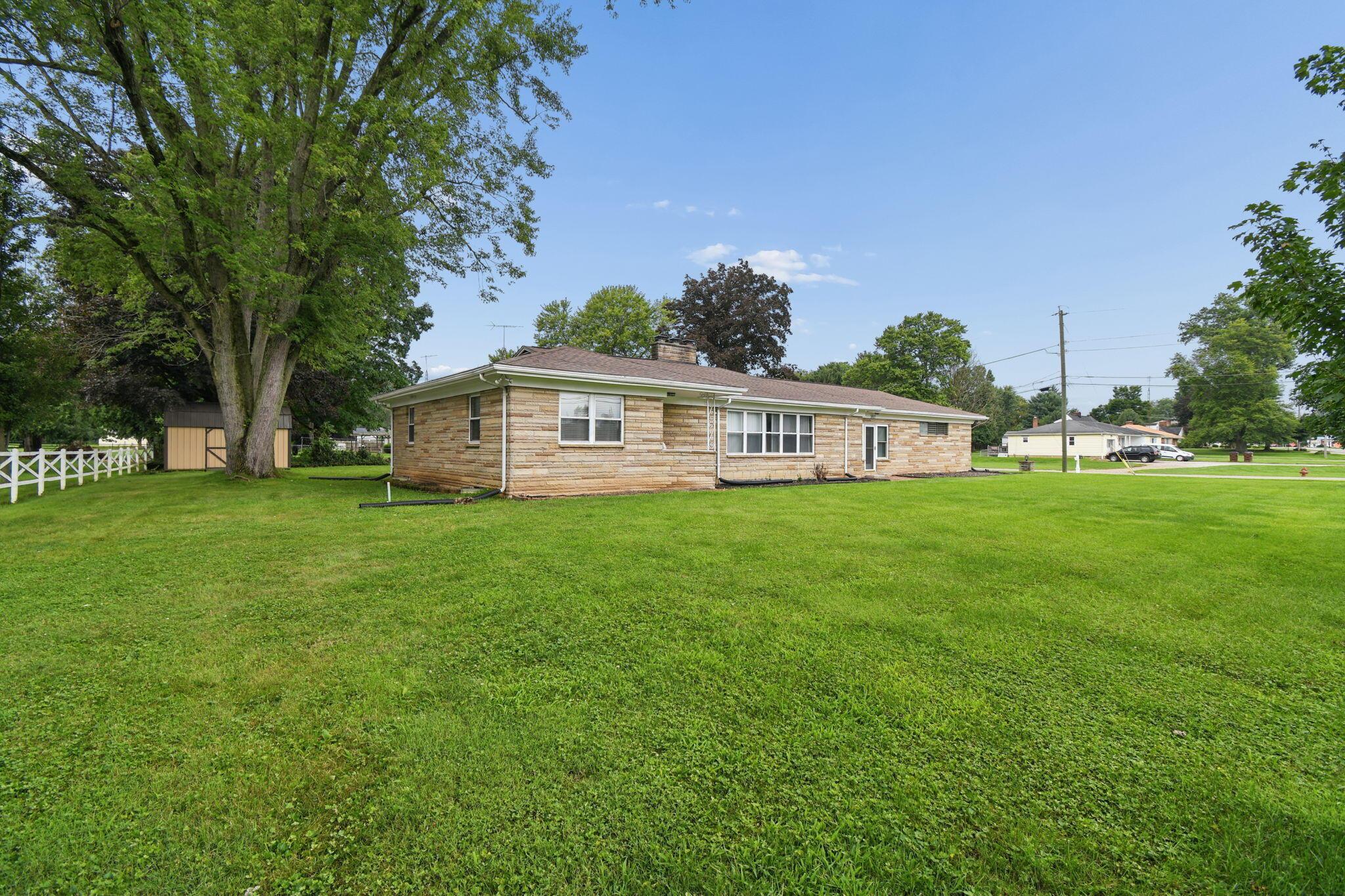 1017 Newark Road Mount Vernon, OH 43050 - Photo 3 of 40 1 Newark