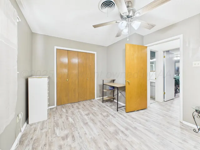 $233,000 | 2600 Comanche Trail, Pampa, TX 79065