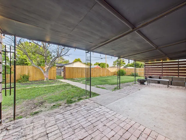 $233,000 | 2600 Comanche Trail, Pampa, TX 79065