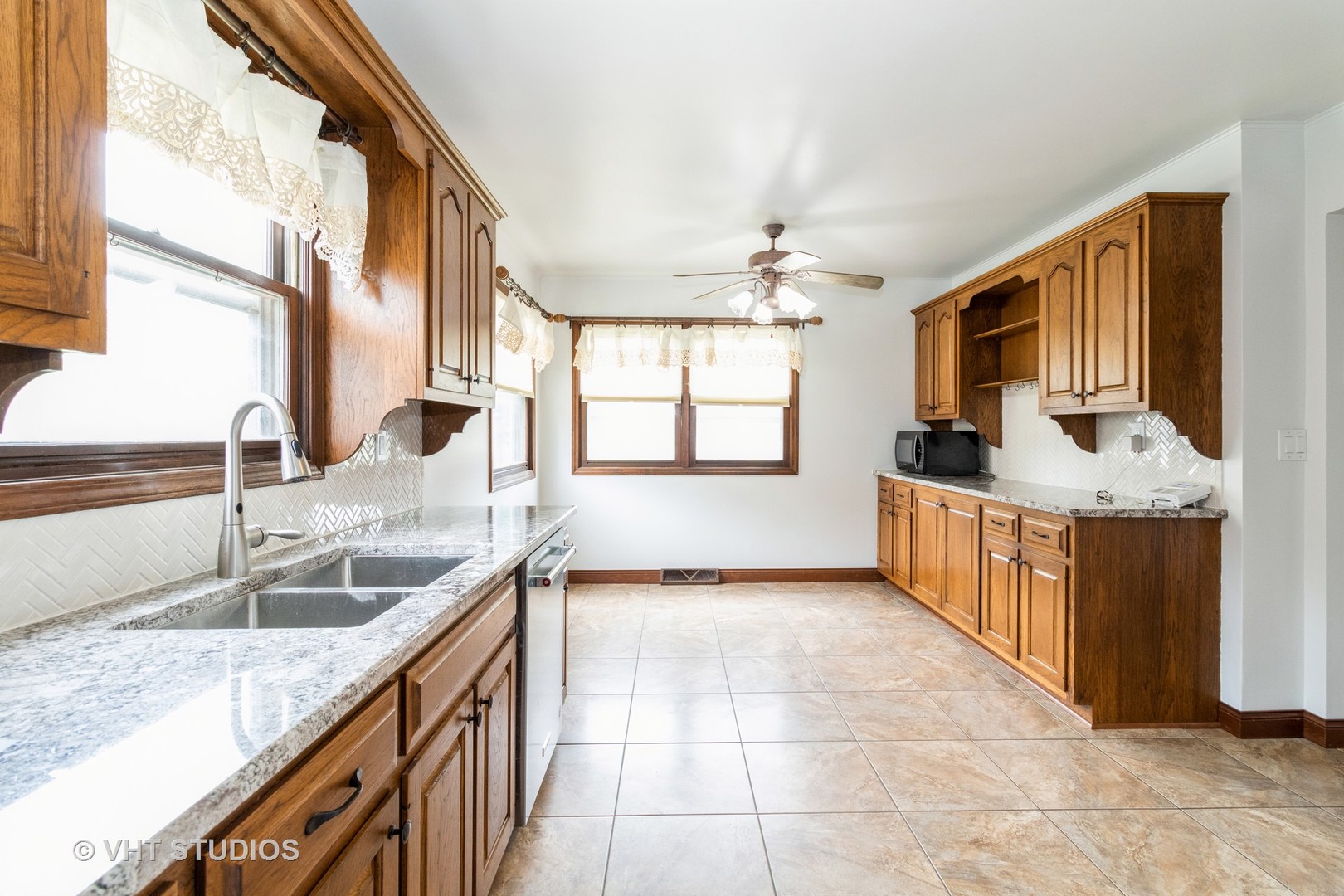2705 Dougal Road Joliet, IL 60433 - Photo 5 of 15 Gallery Image 5